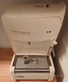 Macchina da caffè e cappuccino
