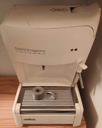 Macchina da caffè e cappuccino