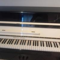 Pianoforte verticale 