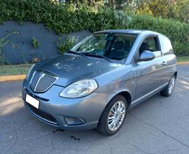 LANCIA Ypsilon- 2009 1.2 benz.Km 110.000 euro 5