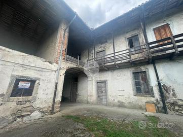 RUSTICO A CENATE SOTTO