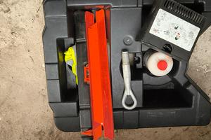 Contenitore kit forature per Nissan Juke F 15 Dies