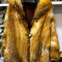 Pelliccia vintage di volpe rossa