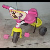 Triciclo Masha e Orso