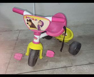 Triciclo Masha e Orso