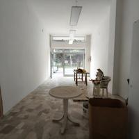 Locale ristrutturato in zona Raffaello Sanzio