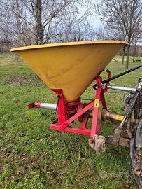 Spandiconcime a pendolo 