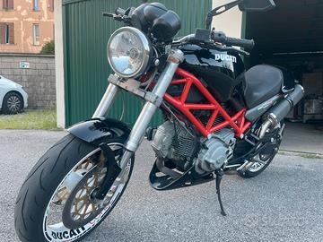 Ducati Monster 620 Dark pronta al uso