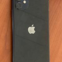Iphone 11 + cuffie e 2 adattatori