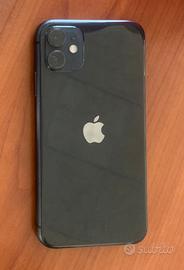 Iphone 11 + cuffie e 2 adattatori