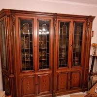 Arredamento - stanza da letto, credenza, vetrina