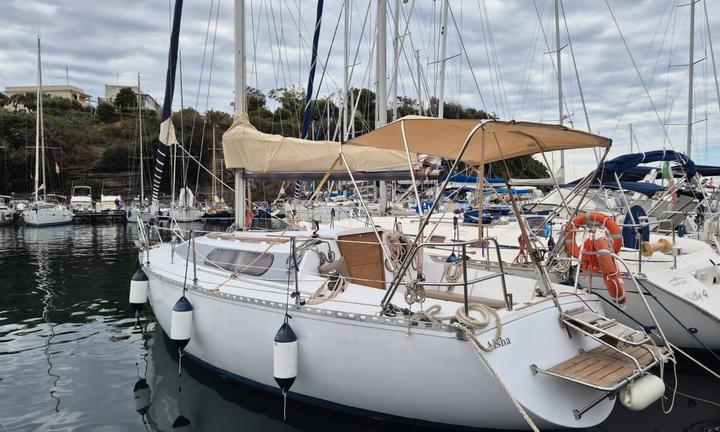 Barca a vela comet 1000