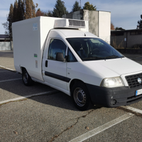 Furgone cassa frigo Fiat scudo 200 TD Multijet