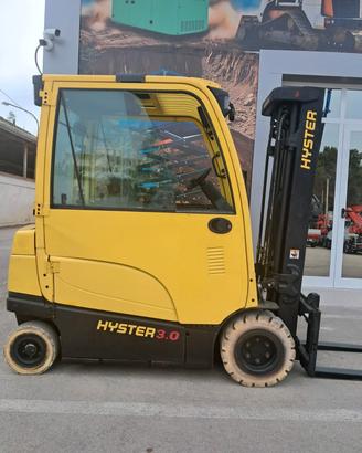 CARRELLO ELEVATORE HYSTER 30 Q ELETTRICO