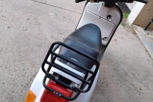 Vespa 50