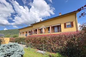 3 LOCALI A BRIVIO