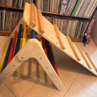 Triangolo Pickler con scivolo arrampicata bambini