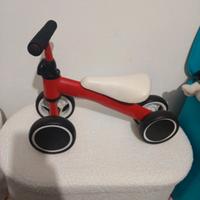 triciclo primi passi