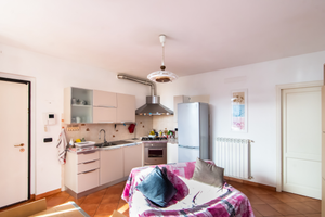 Luminoso appartamento al primo piano