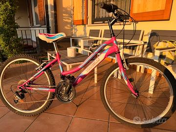 Bicicletta MTB bambina/ragazzina 24” (ca 8-13 aa)