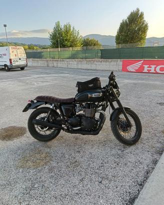 Triumph bonneville t100