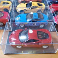 Lotto 18 modellini ferrari scala 1/24