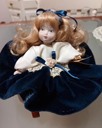 Bambola di porcellana fatta a mano 