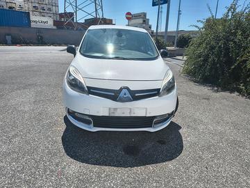 RENAULT SCENIC 1.5DCI 130CV ENERGY BOSE PERFETTA
