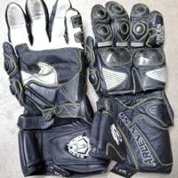 Guanti da moto in pelle e carbonio Arlen Ness