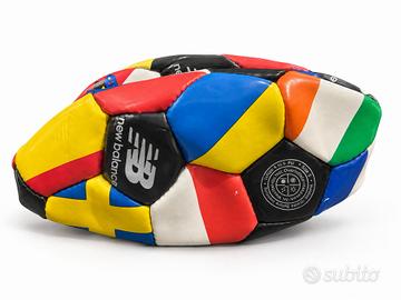 New Balance pallone Limited Edition World Flags