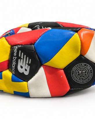 New Balance pallone Limited Edition World Flags
