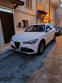 Alfa Romeo Stelvio 2.2 turbodiesel 190cv AT8 q4 B.