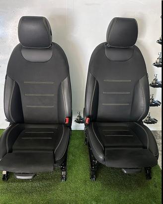 Tappezzeria completa mercedes gla 45s 2023 pelle