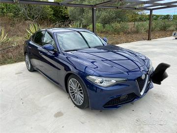 Alfa Romeo Giulia 2.2 180 CV