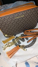 borsetta a tracolla Michael Kors modello Jetset 