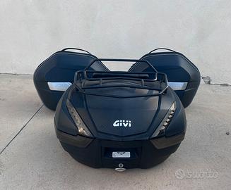 Valige:  tris di valige givi