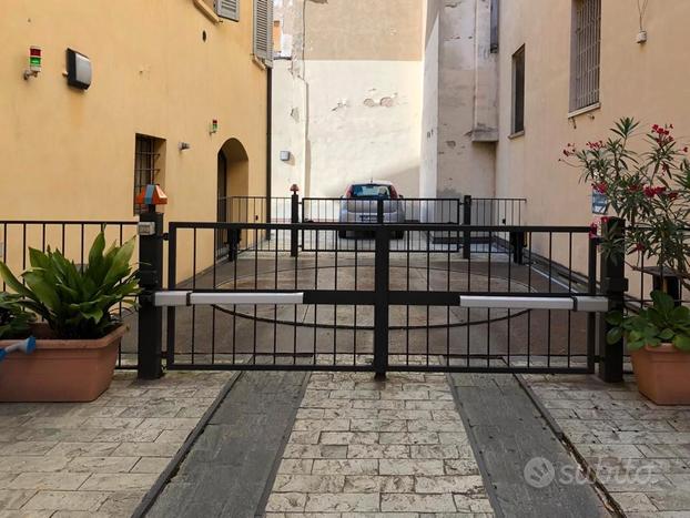 Posto auto coperto in centro a Sassuolo