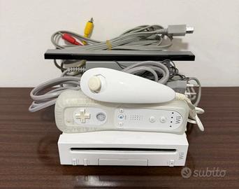 NINTENDO WII Bianca Completa con Telecomando Wii