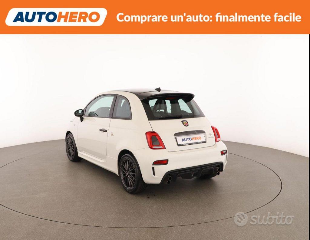 Abarth 695 2022 photo 4