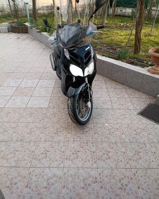 Aprilia sportcity 300