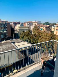 Si affitta stanza doppia, uso singola