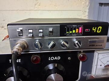 C.B. 40 CH 5 W AM FM