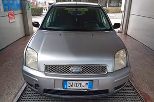 Ford Fusion 1.4 benzina - 2005