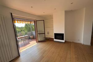 Appartamento di 90 m² con 3 locali a Massa