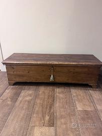 Cassapanca in arte povera