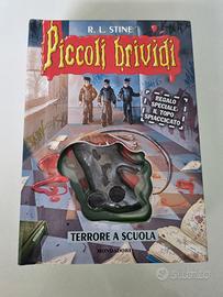 "Terrore a scuola" N 12 Piccoli brividi 
