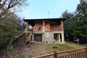 PORZIONE DI BIFAMILIARE A NEVIANO DEGLI ARDUINI