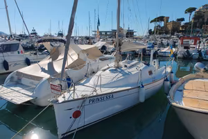Jeanneau Sun 2000 (2012) – Cabinato con Fuoribordo