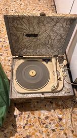 Giradischi portatile vintage a valigia anni '50/'6