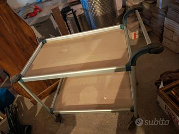 Carrello ospedaliero in alluminio